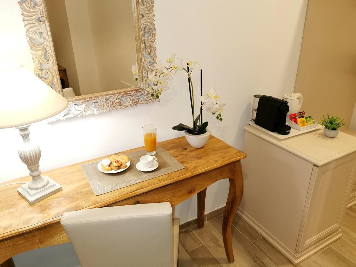 Porta Aragonese Luxury Rooms Palermo Eksteriør bilde