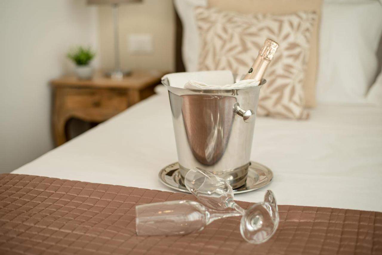 Porta Aragonese Luxury Rooms Palermo Eksteriør bilde